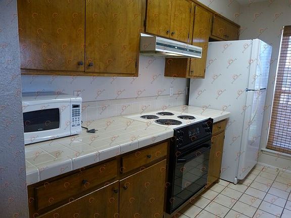 5th image of 3524 Adenmor Ct APT D