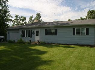 698 Bailey Rd, Delavan, WI 53115
