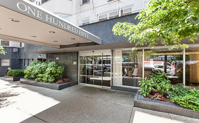 Rented by R New York | media 12