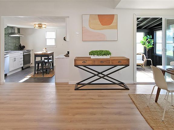 2nd image of 3006 Eldridge Ave