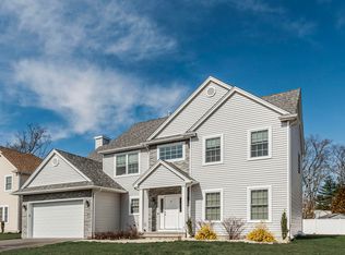 77 Fortune Ct, Toms River, NJ 08755