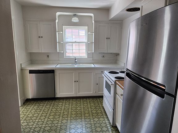 Kitchen with room for a table.