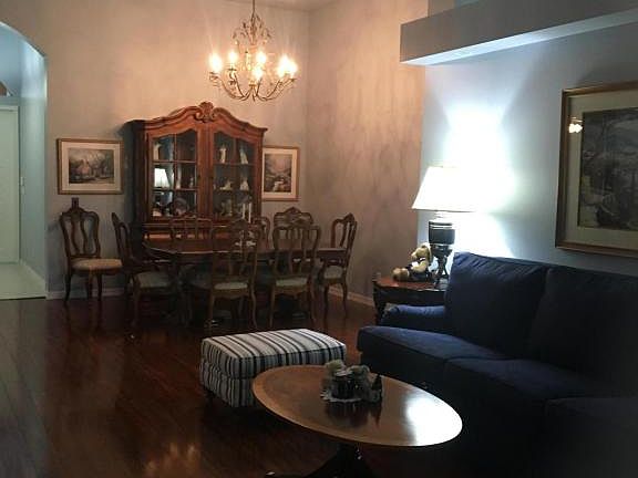 4th image of 7107 Vesuvio Pl