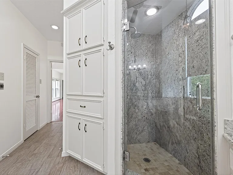 15106 Dawnbrook Dr — Photo 46