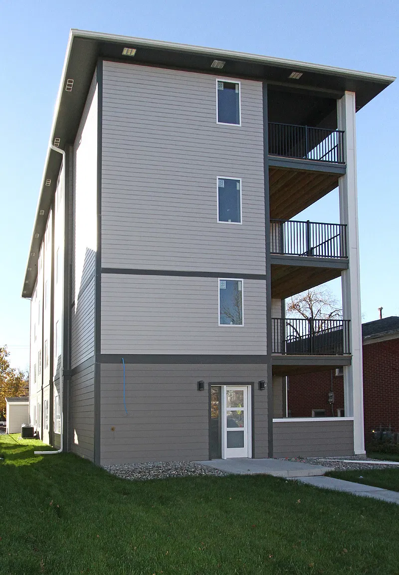 3 bed, 1730 sqft, $1,795 — Photo 2