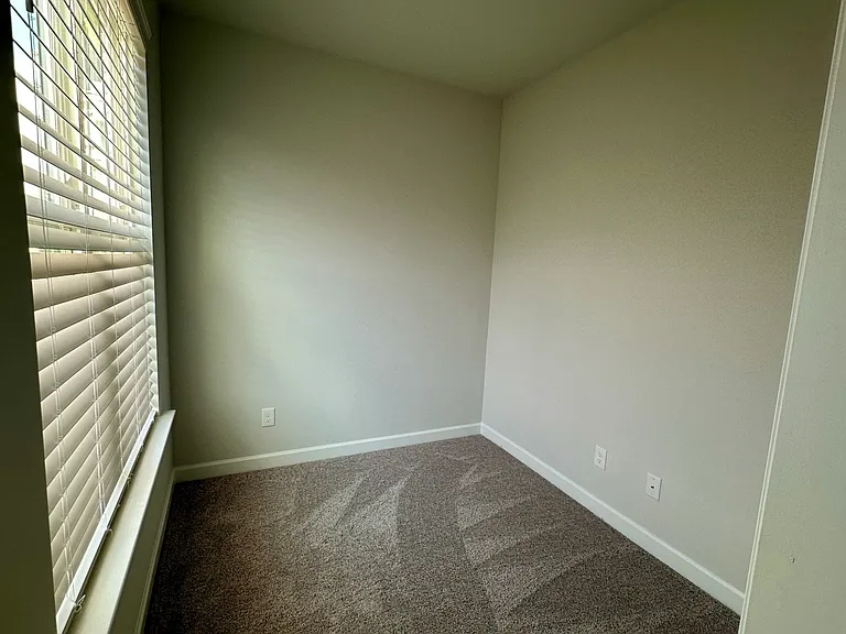 27 Pansy Park #230 — Photo 12