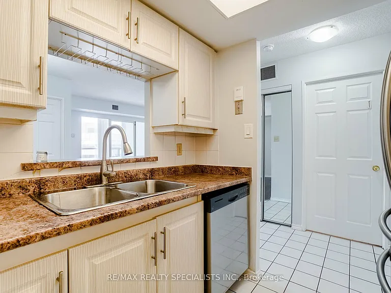 265 Enfield Pl #1808 — Photo 11