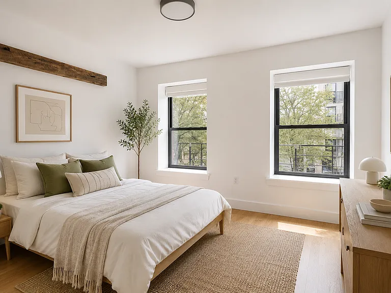 117 Albany Ave #2 — Photo 3
