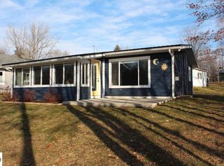 2624 Lone Pine Rd, Farwell, MI 48622