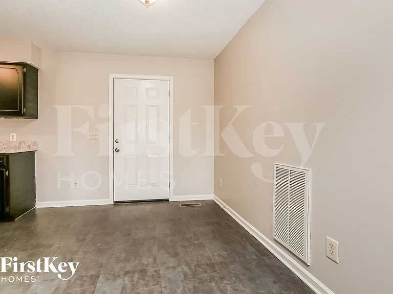 5496 Burnt Knob Rd — Photo 5