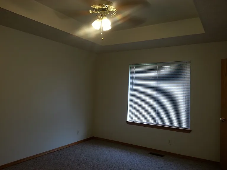 2419 W Deerfield St — Photo 9