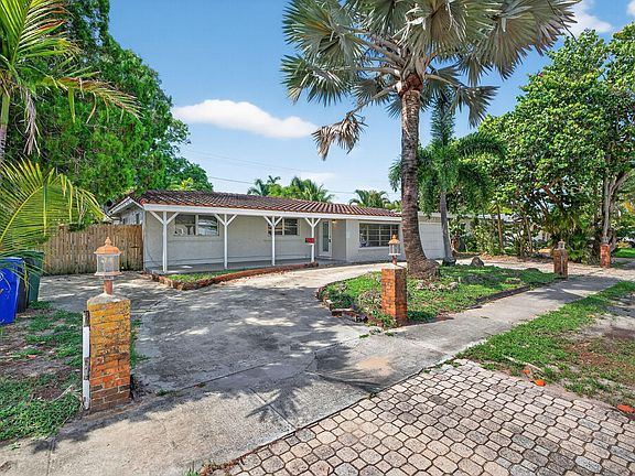 2nd image of 2248 SW 14th Court