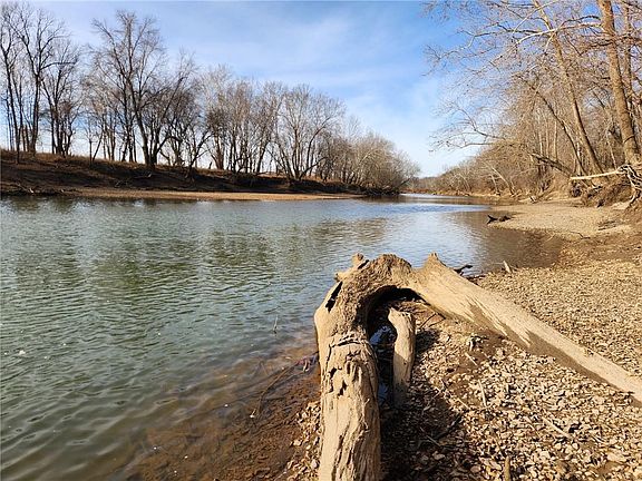3rd image of 8780 SW 75 Pvt Rd