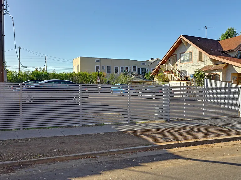 4108 Marathon St — Photo 48