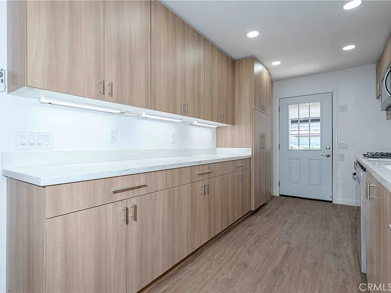 10419 Hayford St #J — Photo 7