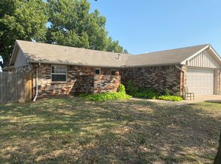 1421 W Broadway Ave, Ponca City, OK 74601