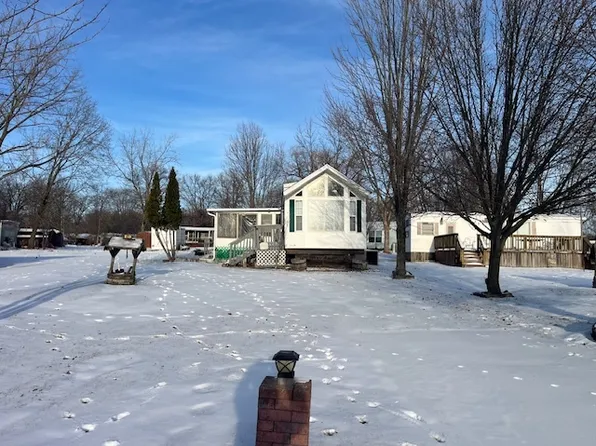 2795 E 28th Rd Lot 422, Seneca, IL 61360