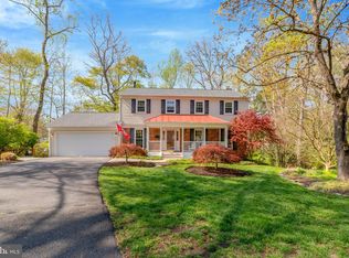 8309 Five Gates Rd, Annandale, VA 22003