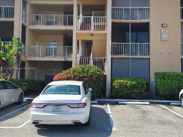 15325 SW 106th Ter APT 609, Miami, FL 33196