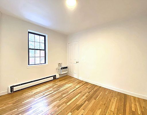 3rd image of 169 W 22nd St #2R