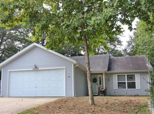 2004 Cedarwood Dr, Merriam Woods Village, MO 65740