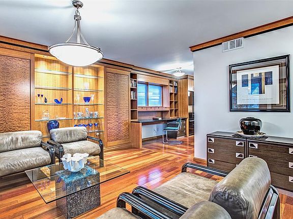 5th image of 8808 Larchwood Dr
