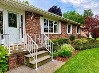 4454 W Park Dr, Bay City, MI 48706