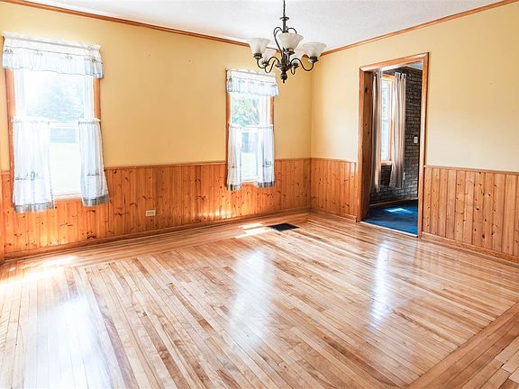 5th image of 16 School St