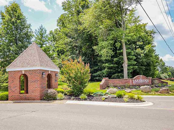 3rd image of 2033 Olde Mill Ct