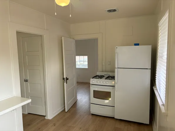 256 S 6th St, Oakdale, CA 95361