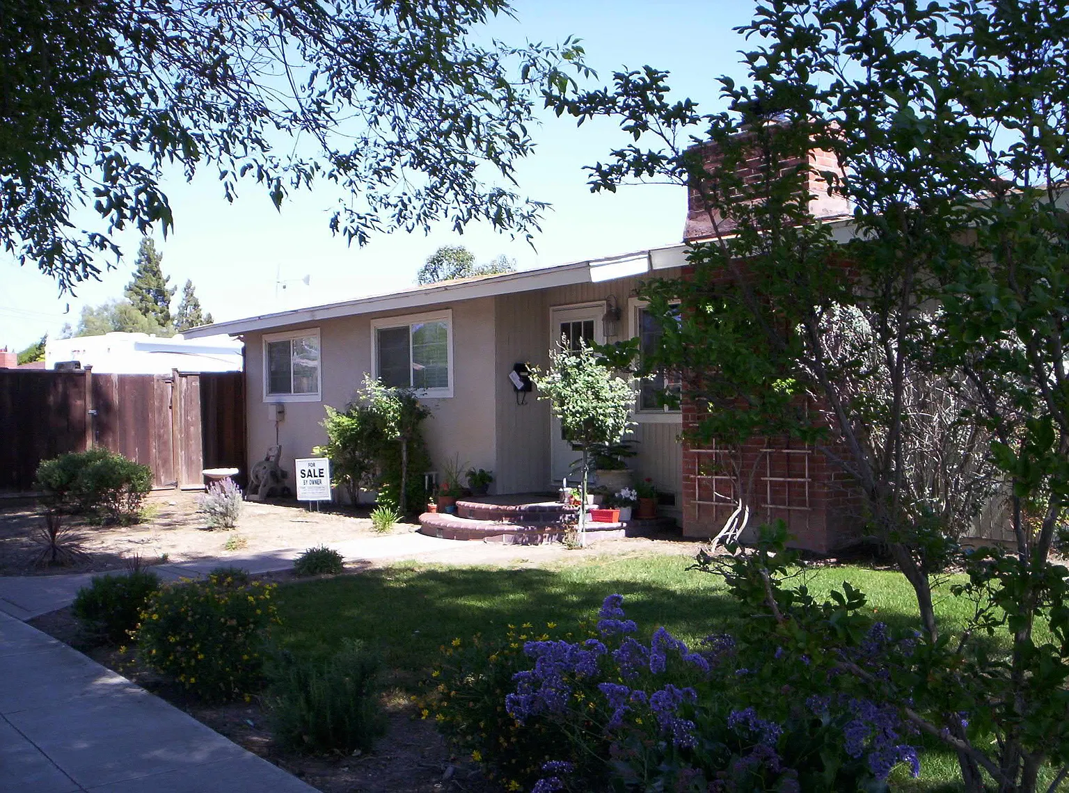 1034 Rincon Ave photo 1