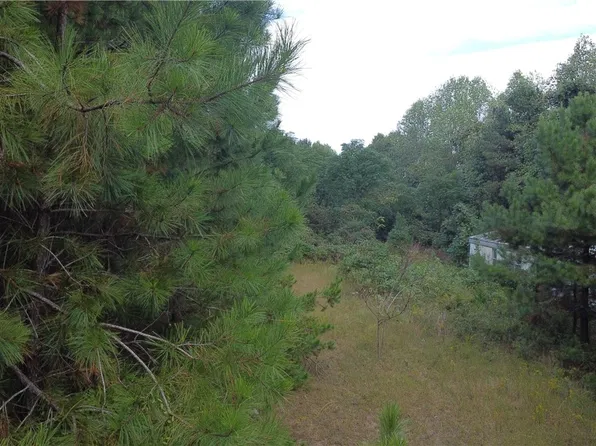 3 Red Apple Ln, Seneca, SC 29678