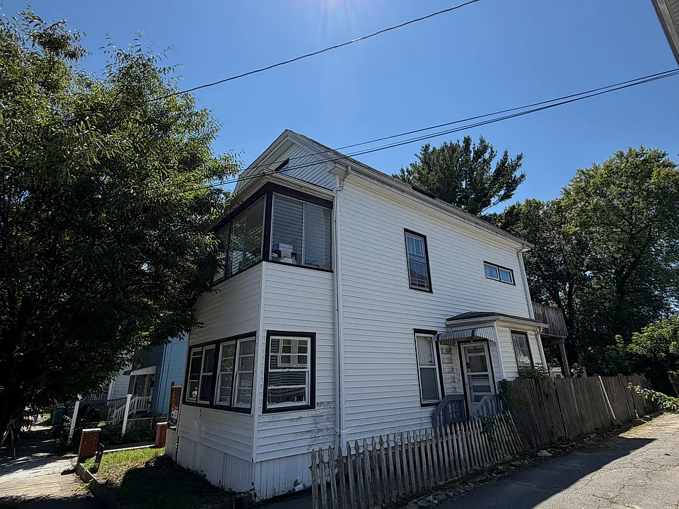 128 Wyman St #1