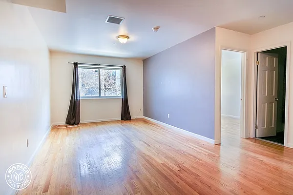 Rented by MySpaceNYC | media 17