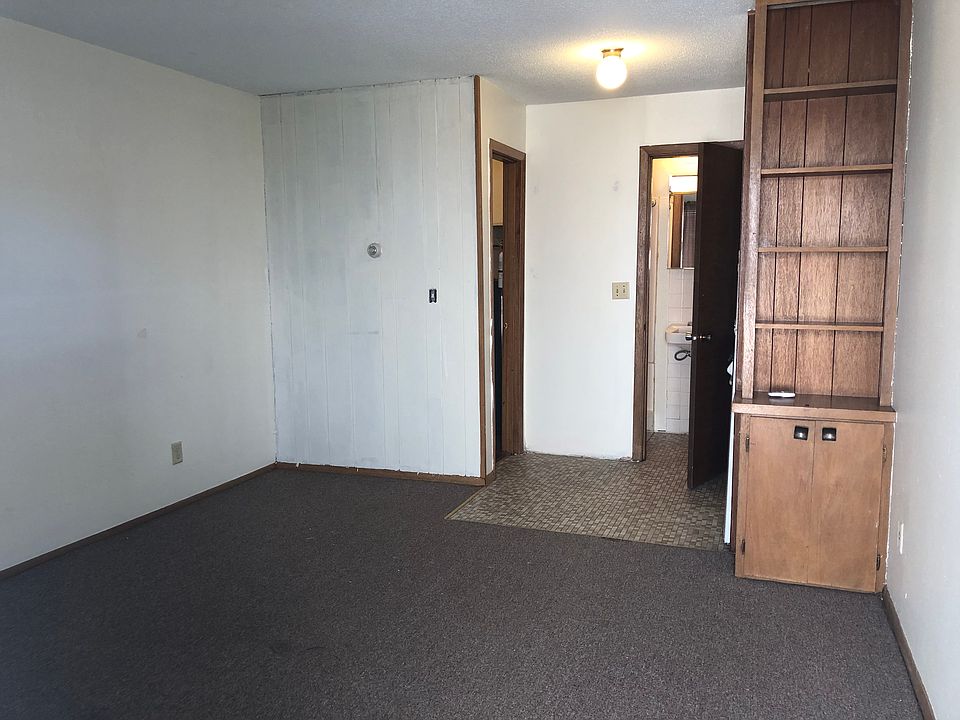 2nd image of 634 S Johnson St APT 8