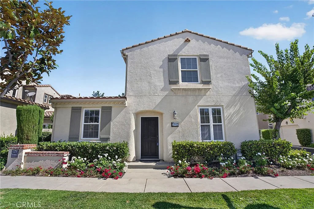 2 bed, 2.5 bath, 1399 sqft, $3,750 — Photo 1