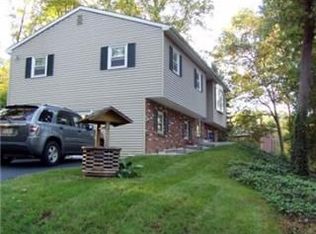 835 Red Mill Rd, Etters, PA 17319