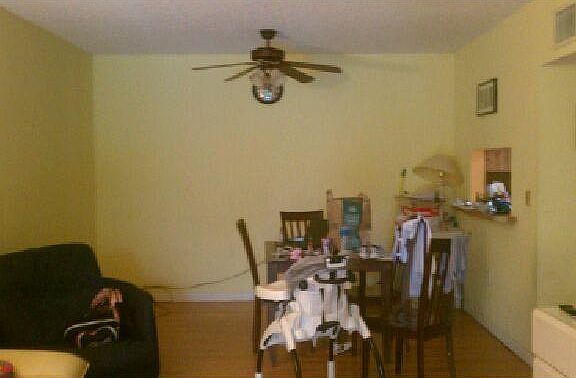 5th image of 810 NE 199th St APT 201C