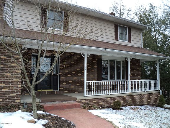 3rd image of 526 Hill St S
