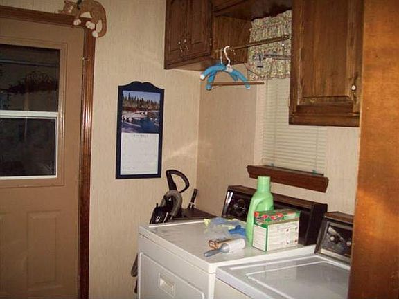 4th image of 476 County Road 3909