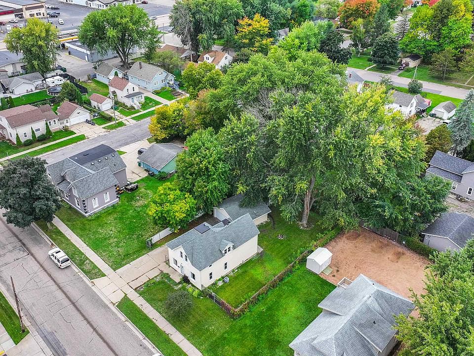 231 10TH AVENUE NORTH, Wisconsin Rapids, WI 54495 MLS 22234516 Zillow