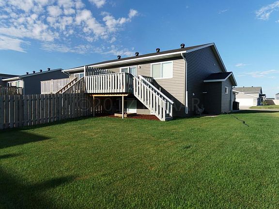 4th image of 2505 8th Ct W