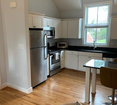 2nd image of 533 Mill St #533