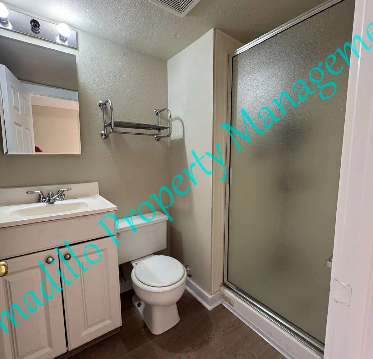 4 bed, 2.0 bath, $2,150 — Photo 2