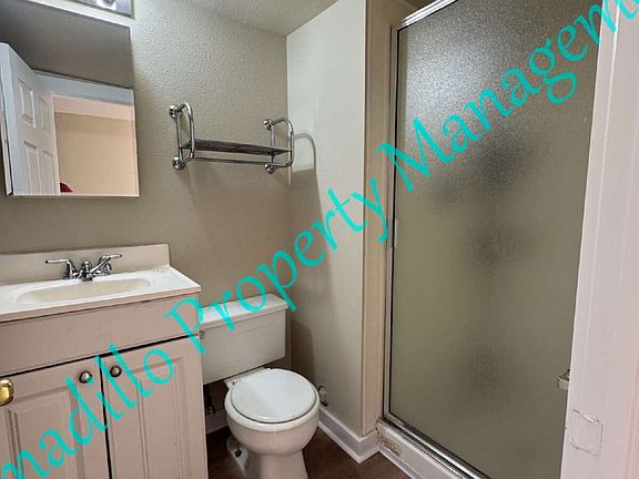 2nd image of 515 1/2 S Meldrum St