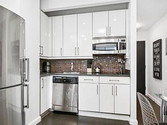 2nd image of 830 8th Ave #2AA