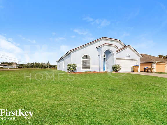 2nd image of 984 Alsace Dr