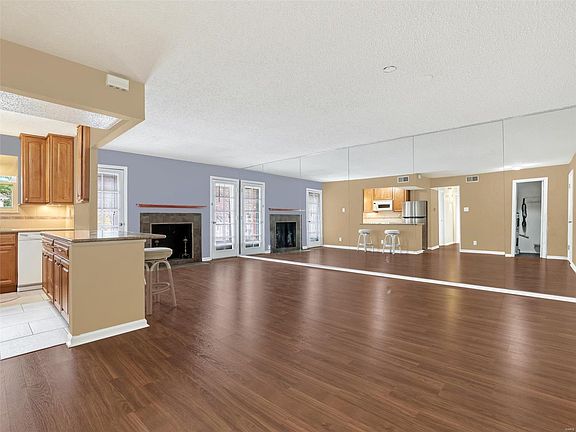 4th image of 15631 Hedgeford Ct APT 18