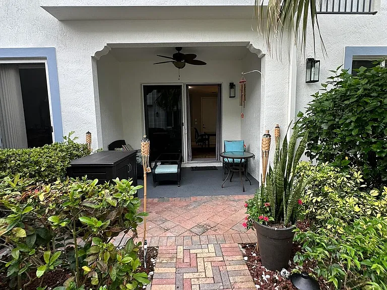 3042 Waterside Cir — Photo 23