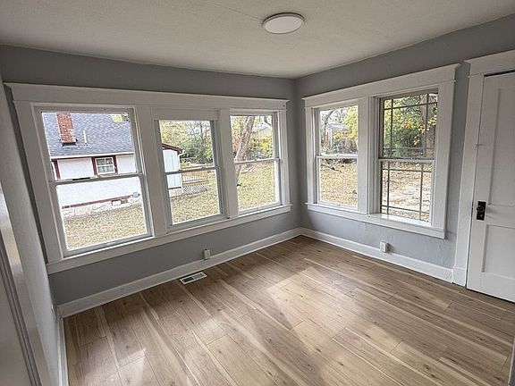 2nd image of 3514 Bellefontaine Ave